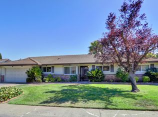 8934 Plaza Park Dr, Elk Grove, CA 95624