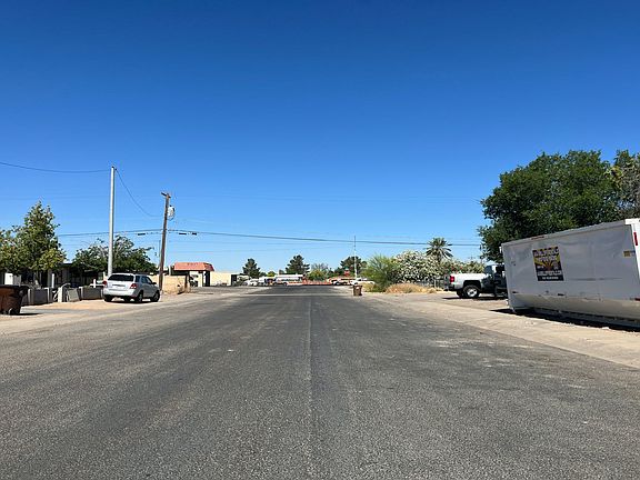 5th image of 461 W Kennedy Ave