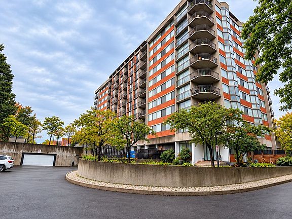 2nd image of 2200 Sherobee Rd #106