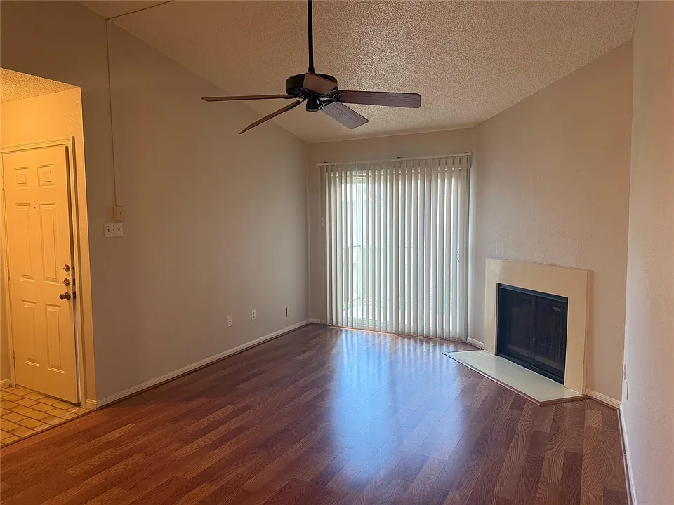 2120 El Paseo St #1808