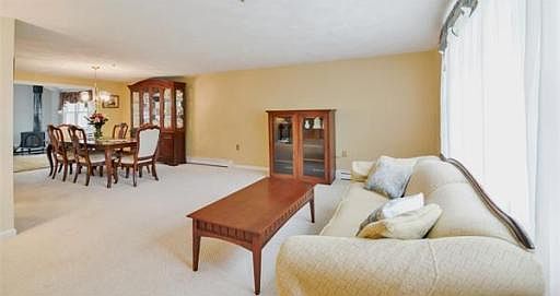 5th image of 58 Oakes Dr