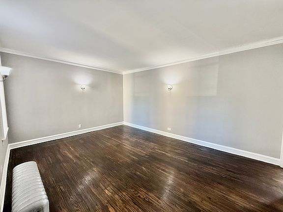 2nd image of 2206 W Rosemont Ave #2