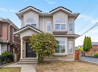 5323 Dumfries St, Vancouver, BC V5P3A3