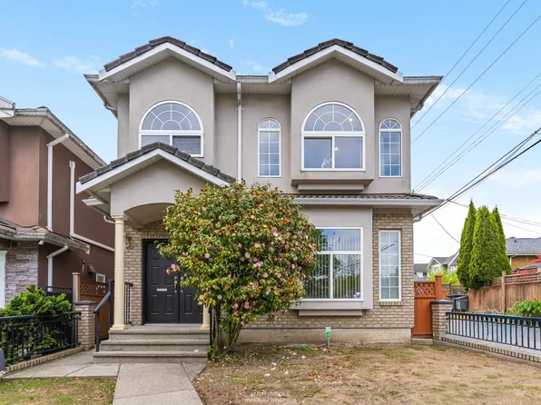 5323 Dumfries St, Vancouver, BC V5P 3A3