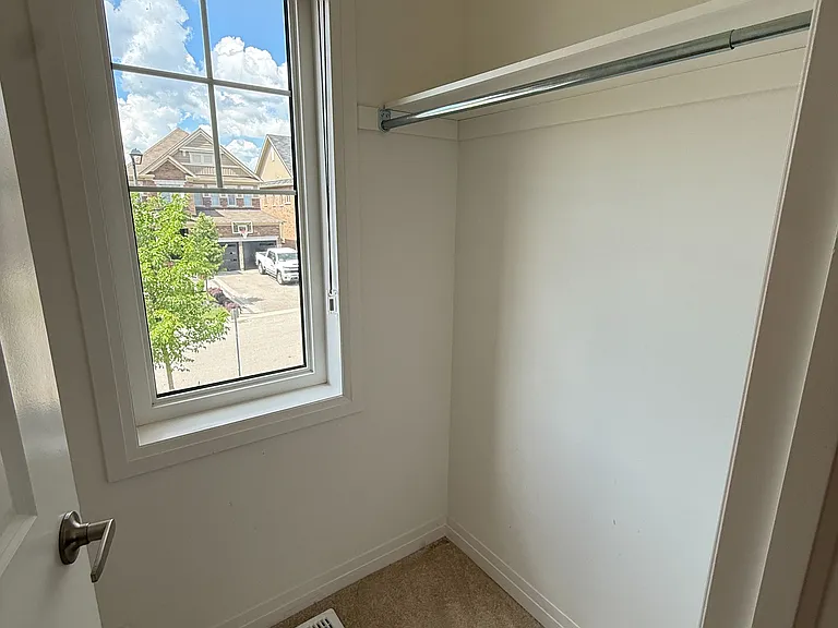 17 Casserley Cres — Photo 34