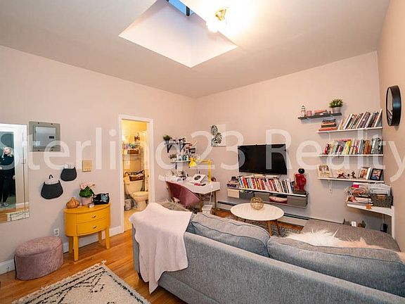 5th image of 3609 Ditmars Blvd #2