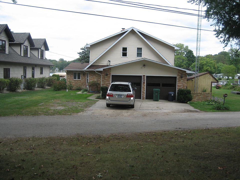 2nd image of 55929 Inn D Inn Dr