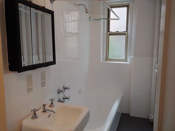 5th image of 7415 35th Ave APT 3S