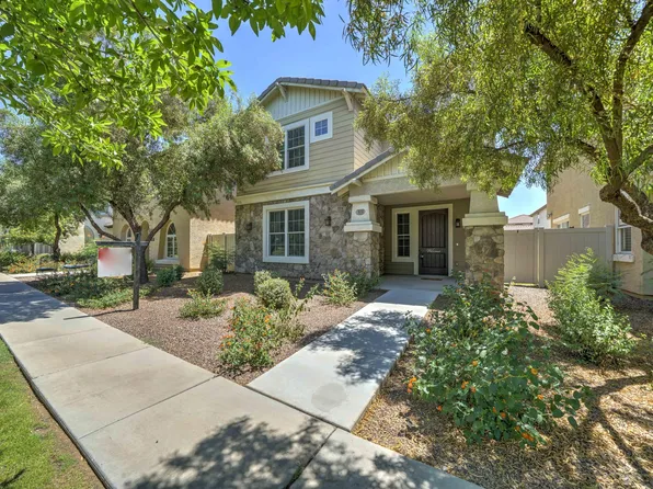 970 S HENRY Lane, Gilbert, AZ 85296