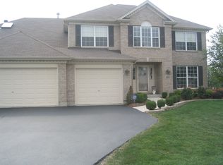 2231 Stonehaven Dr, Plainfield, IL 60586
