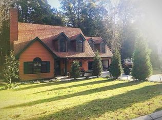 1230 Burning Bush Dr, Loganville, GA