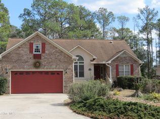 714 Helm Dr, New Bern, NC 28560