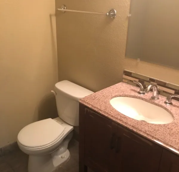 2253 Iroquois Dr — Photo 4