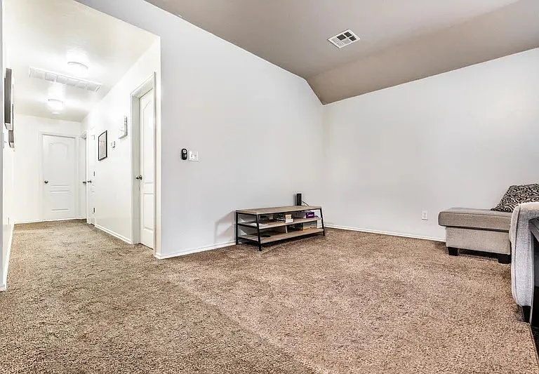 4512 SE 81st St — Photo 3