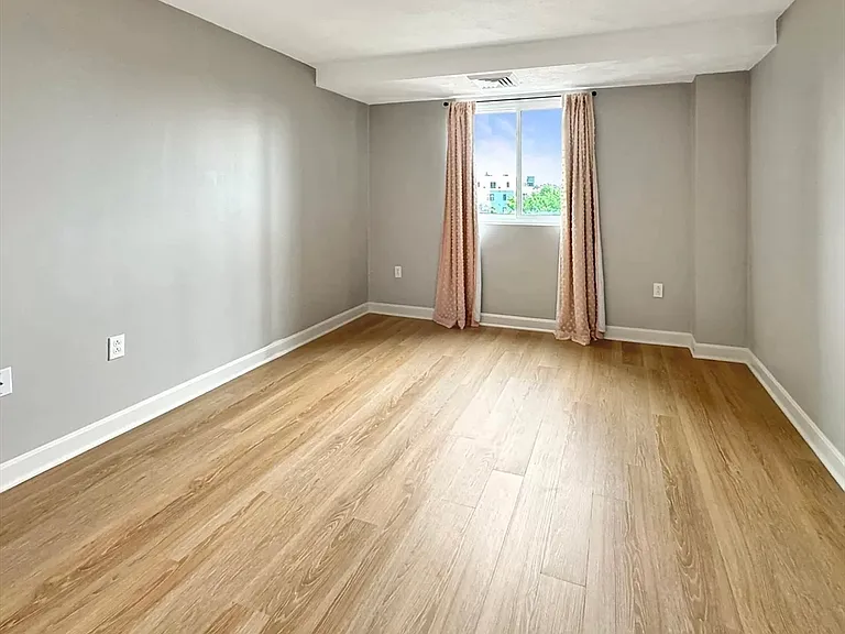 39 Parlin St #404 — Photo 21