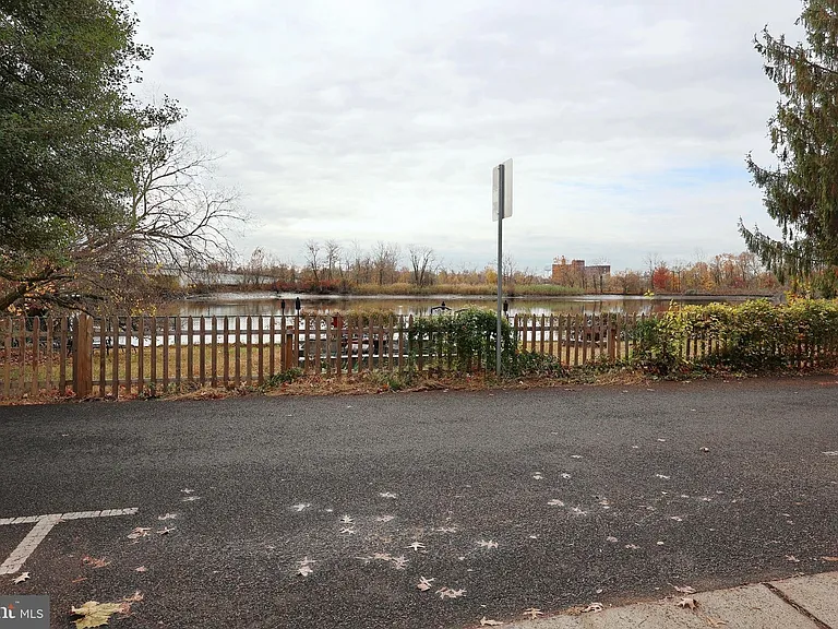 804 Rancocas Ave — Photo 16