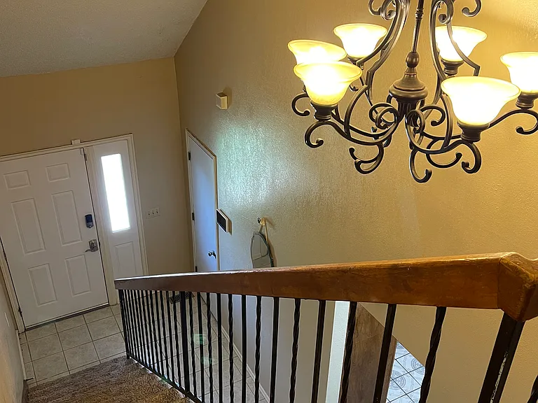 800 N Parkview Cir — Photo 26