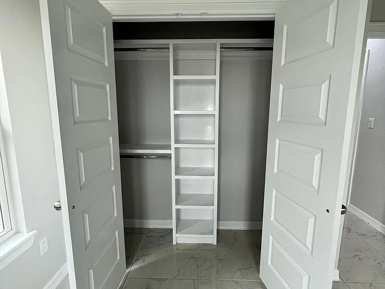 5006 Westgate Cir S — Photo 8