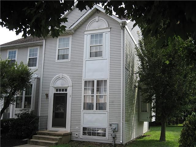 1st image of 2 Gladstone Ct