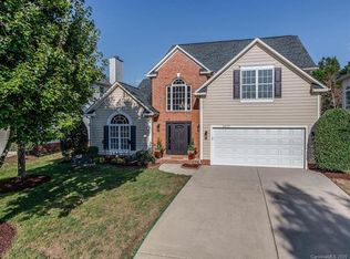 6517 Elfreda Rd, Charlotte, NC 28270