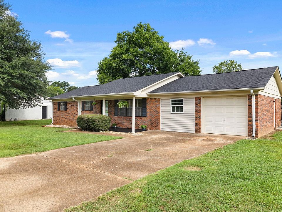 1st image of 330 Leona Dr