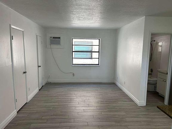 4th image of 1081 SE Monterey Rd APT C12