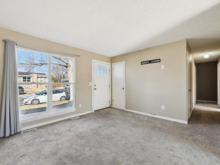 3332 S Jellison Ct — Photo 2