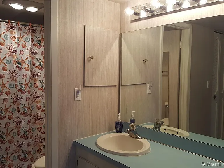 3401 N Country Club Dr #421 — Photo 23