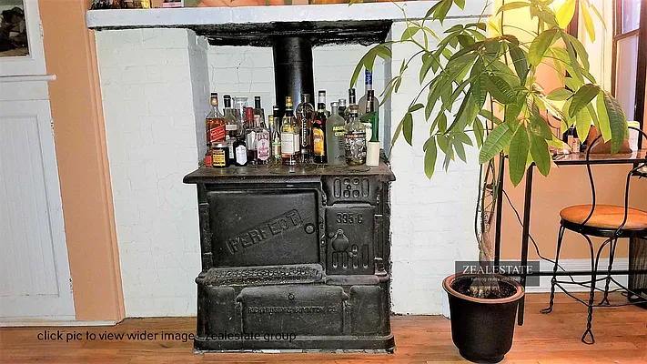 Rented by ZealEstate Group Inc | media 36