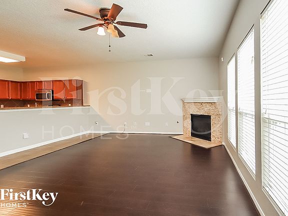 2nd image of 1018 Lamson Ct