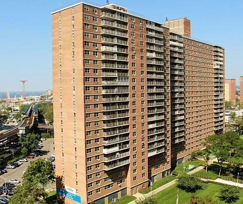 Sold by Remax Edge | media 23