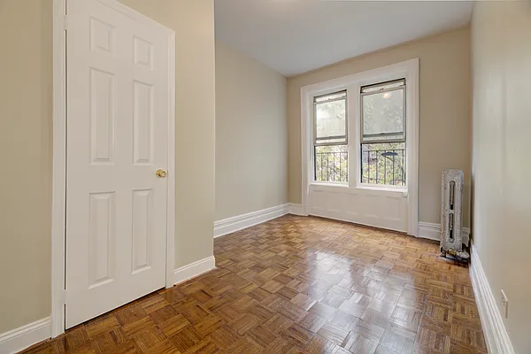 Rented by REAL New York | media 9