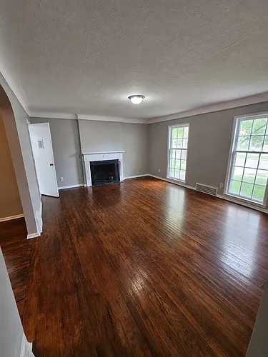2935 S Moreland Blvd #1 Photo 1