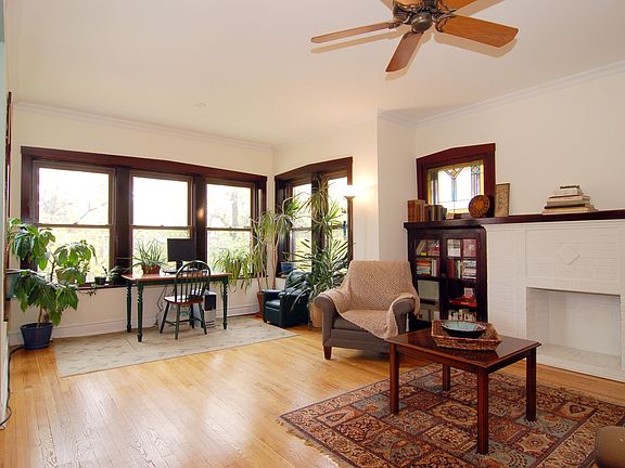 2nd image of 3936 N Monticello Ave #2S