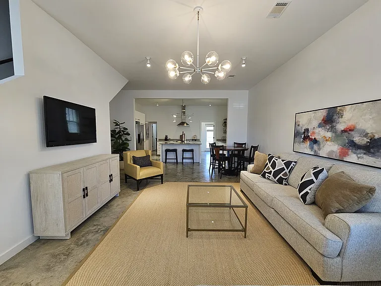 7764 Long Acre St — Photo 3