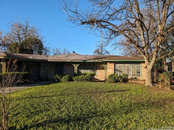 315 Blue Bonnet St, San Antonio, TX 78202