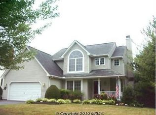 903 Village Gate Dr, Mount Airy, MD 21771