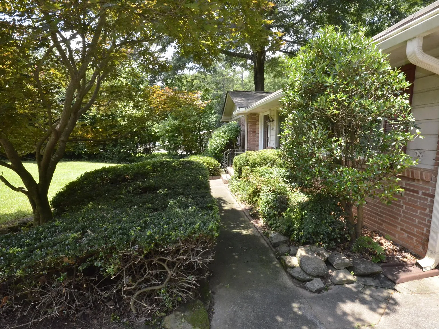 2 bed, 1.5 bath, 1233 sqft, $2,265 — Photo 4