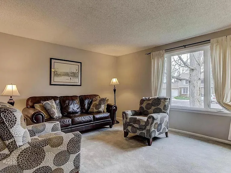5225 S Pitkin Ct — Photo 3