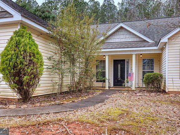 4th image of 119 Cedar Ridge Dr