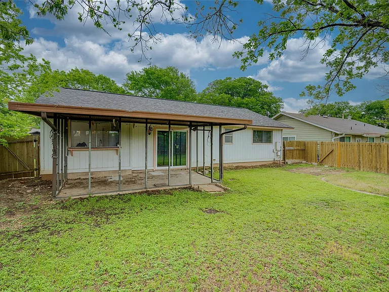 4811 Brushy Ridge Dr — Photo 10