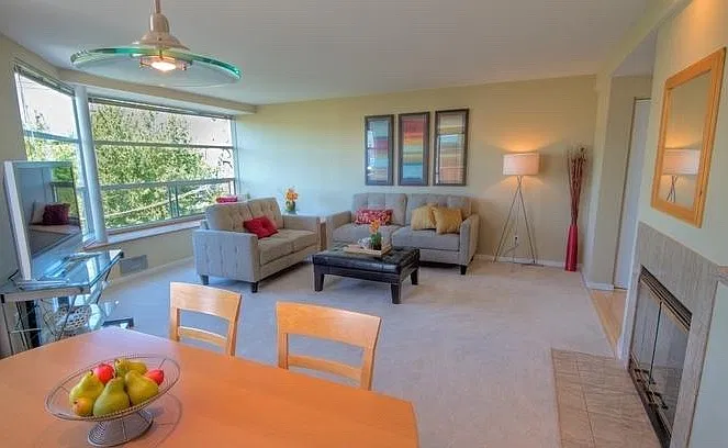 2 bed, 1080 sqft, $3,850 — Photo 2