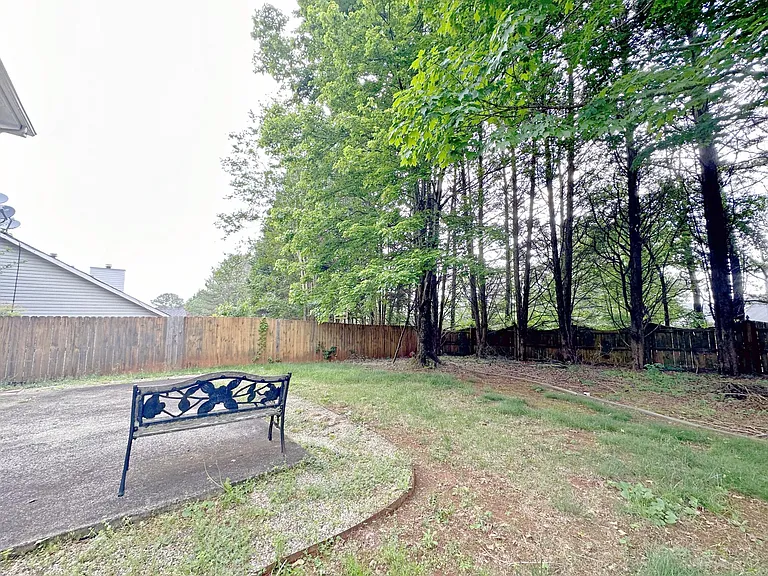 800 Trellis Pond Ct — Photo 16