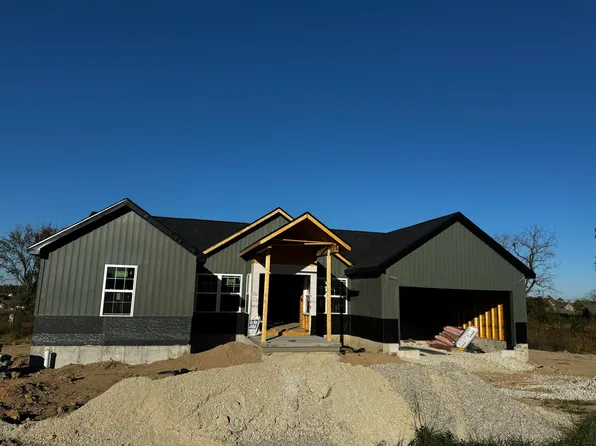 2703 Town Drive, Mountain Grove, MO 65711