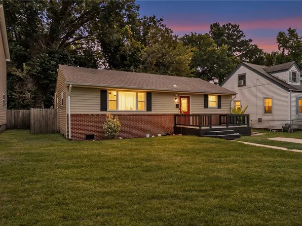 2015 Camden Ave, Portsmouth, VA 23704