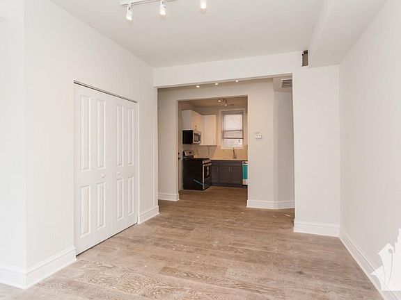 5th image of 2541 N California Ave #2F
