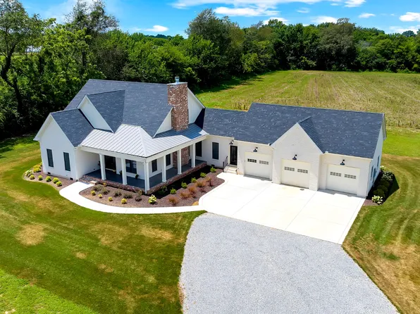 411 Bryan Rd, Hillsboro, TN 37342