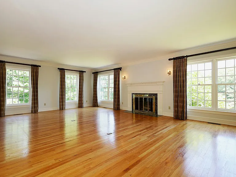 36-40 Fox Run Rd — Photo 10