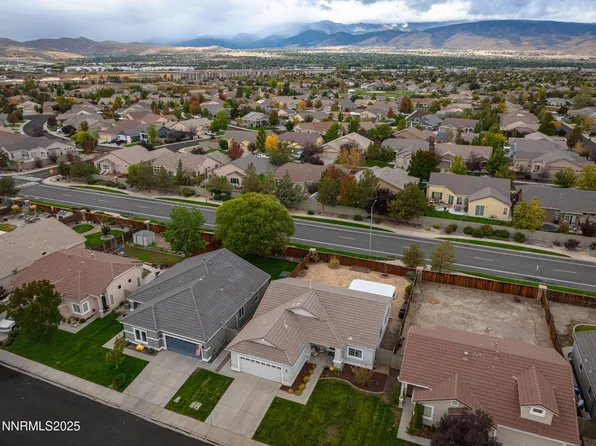 10235 Robilee Dr, Reno, NV 89521
