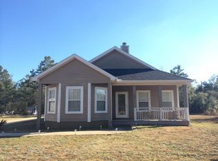 526 Passion Flower St, Defuniak Springs, FL 32433